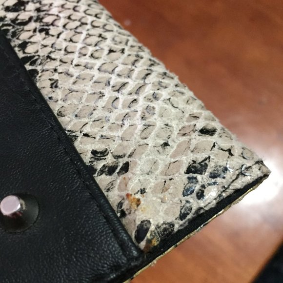 Snake Style Bag - Picture 9 of 11